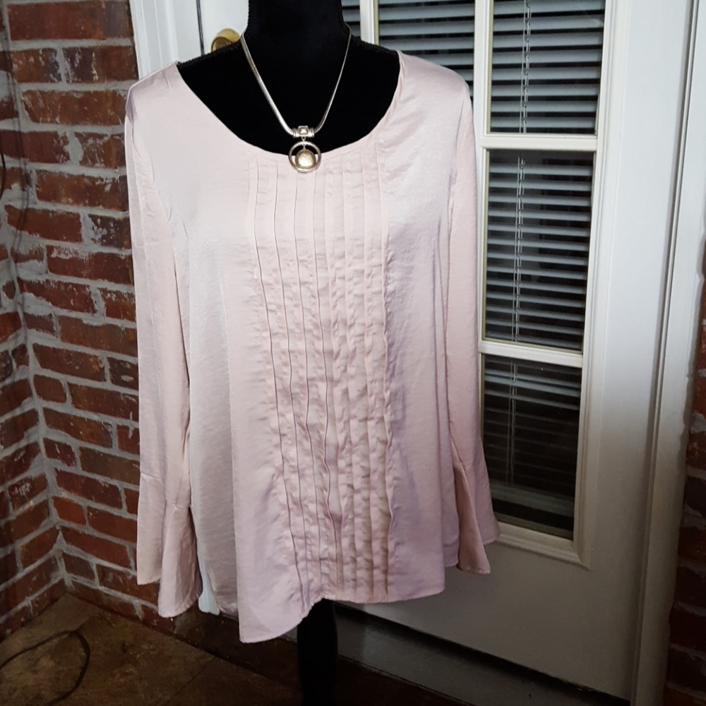 Versona light heather pink long sleeve blouse bell cuff size Large EUC